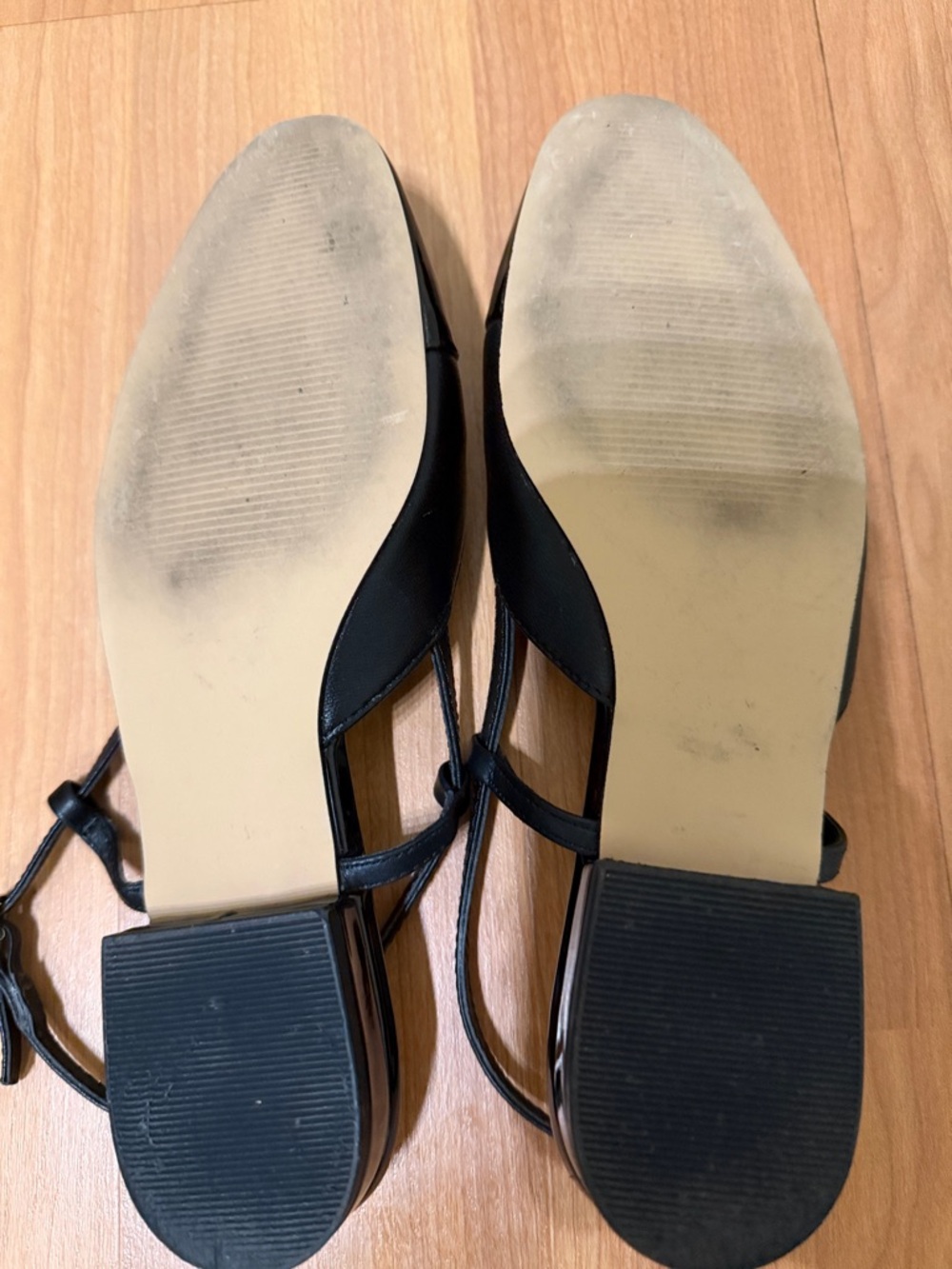 Steve Madden Black Patent Cap-Toe Slingback Flats - Picture 3 of 3